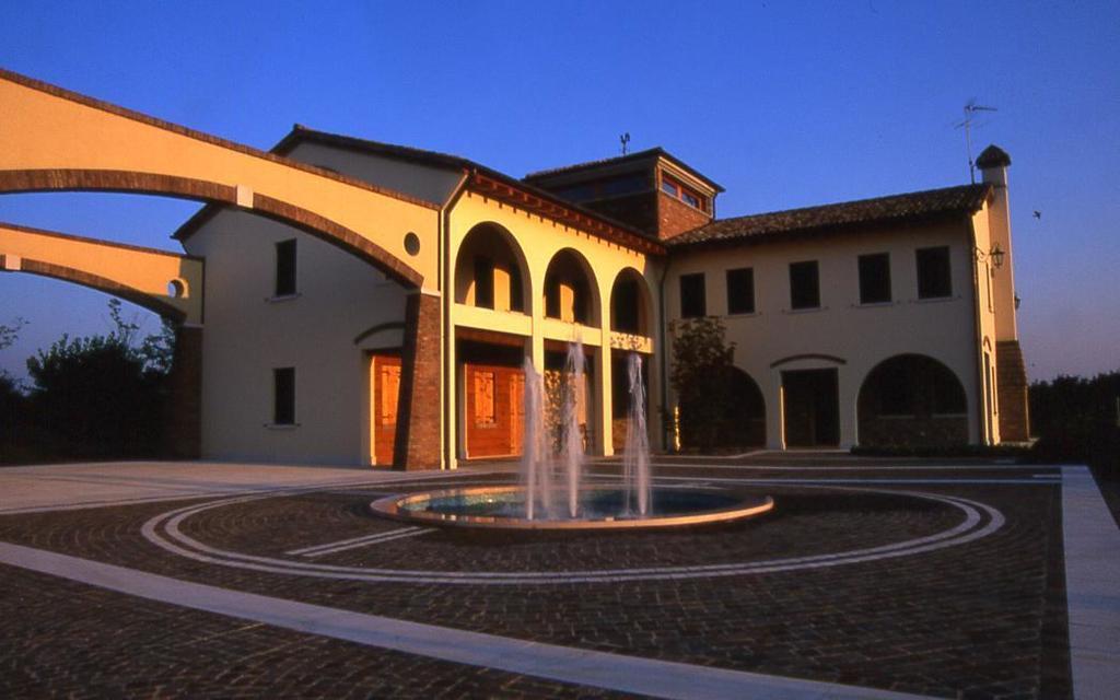 מונטבלונה Agriturismo Due Torri מראה חיצוני תמונה
