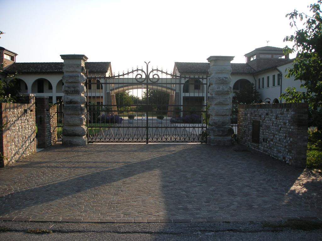 מונטבלונה Agriturismo Due Torri מראה חיצוני תמונה